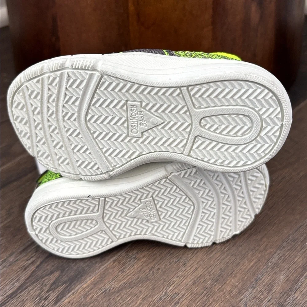OSHKOSH Toddler Baby Boy Powell Athletic Sneakers,slip on,rugged sole,pull tab
